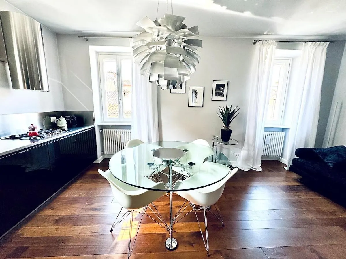 Gaia Boutique Apartment Desenzano del Garda Itálie
